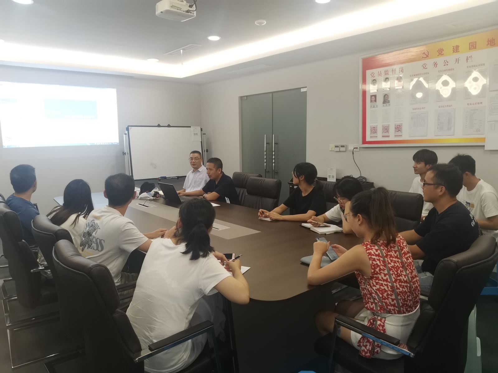 学习型帽厂在学习什么