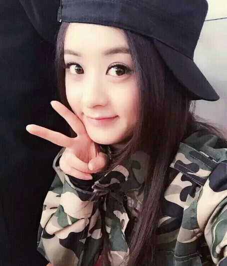 赵丽颖戴帽子图片