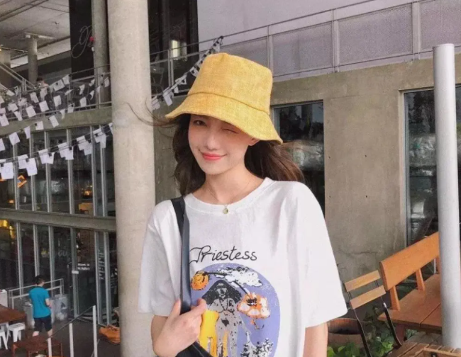 出镜率最高的帽子渔夫帽