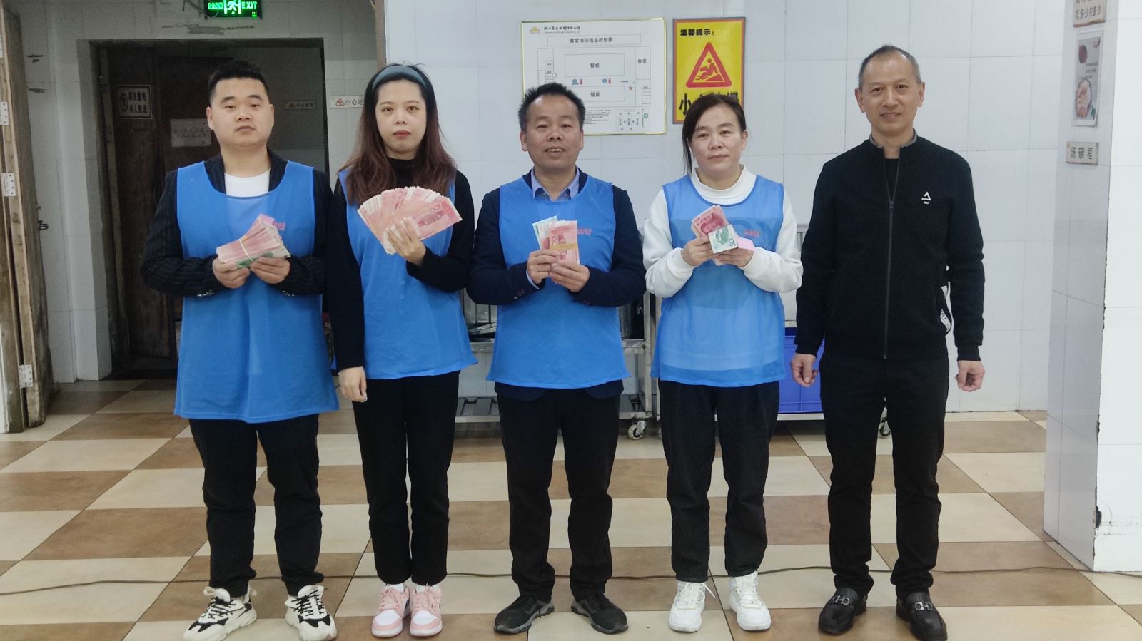 学习型的艺术帽子工厂